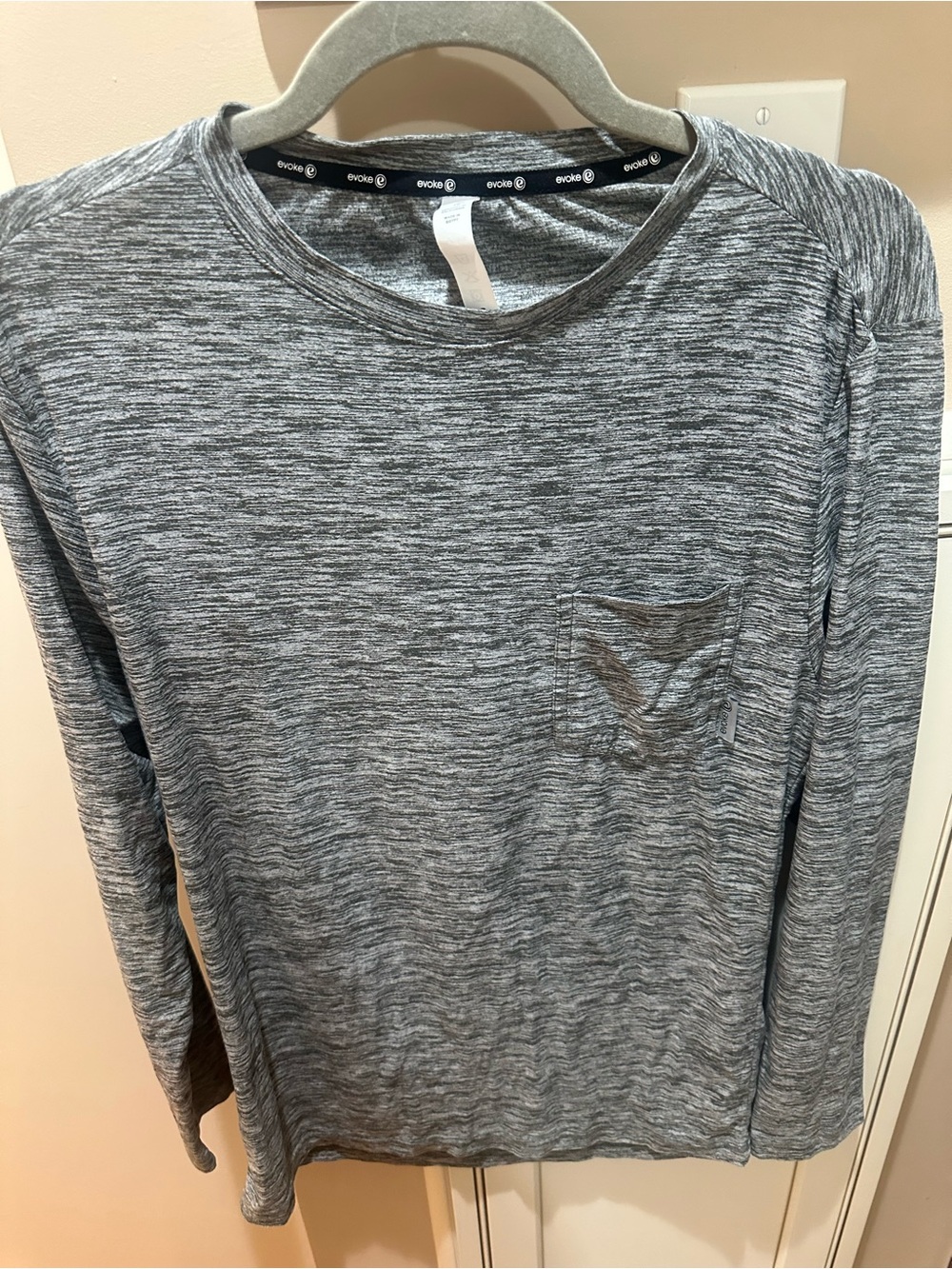 Evoke (unisex) Men's Gray Heather Long-Sleeve Activewear